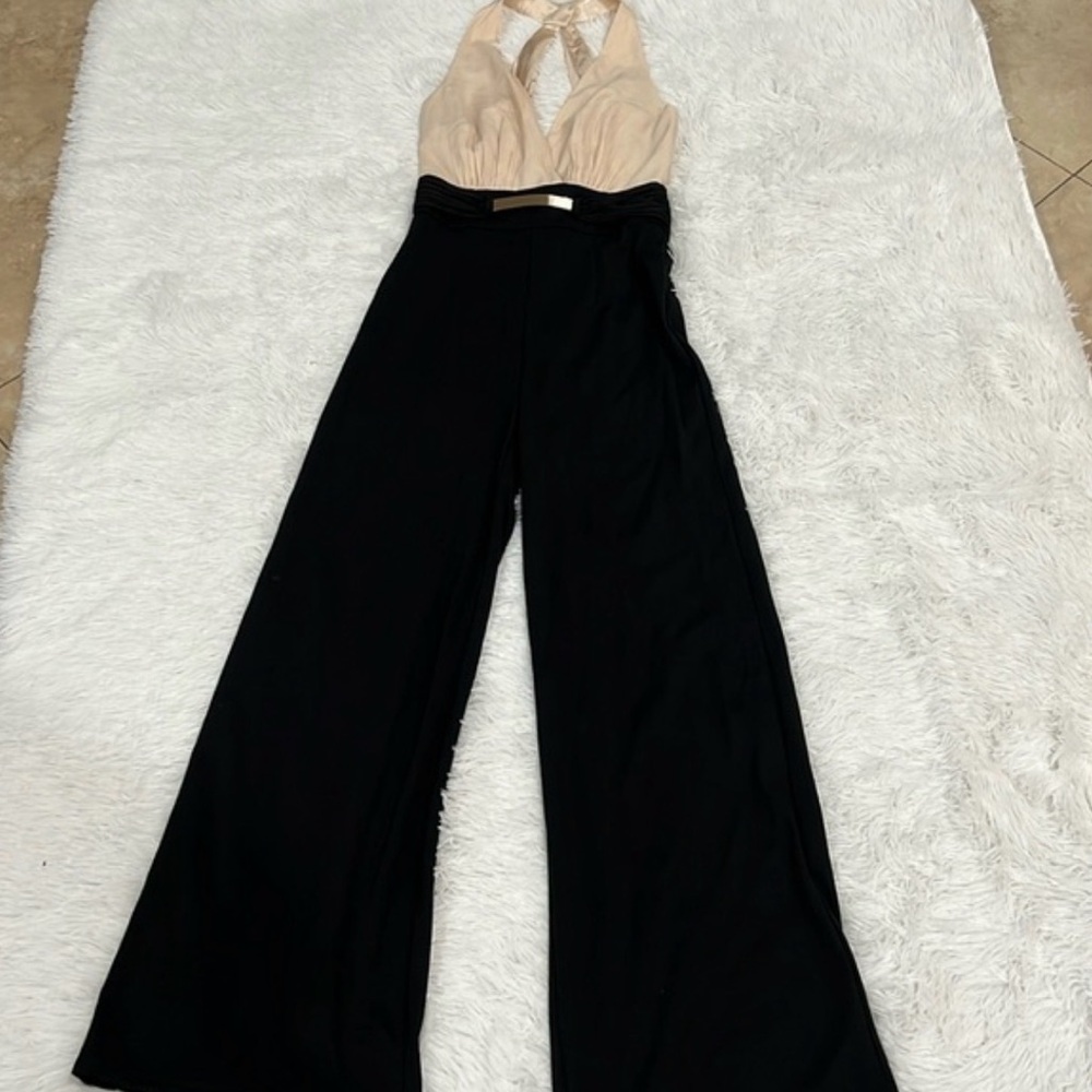 Vintage BEBE Boss V-Neck Black Wide-Leg Faux Belt Metallic Waist NYC Jumpsuit - Picture 4 of 7